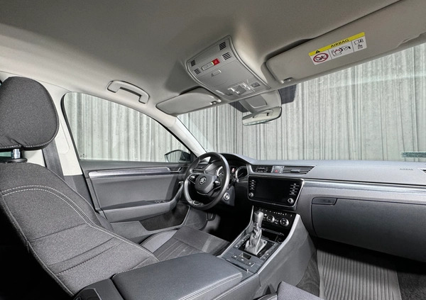 Skoda Superb cena 119900 przebieg: 77200, rok produkcji 2021 z Jastarnia małe 379